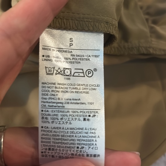 NWT whiskey colored Banana Republic V-neck blouse - Picture 6 of 6